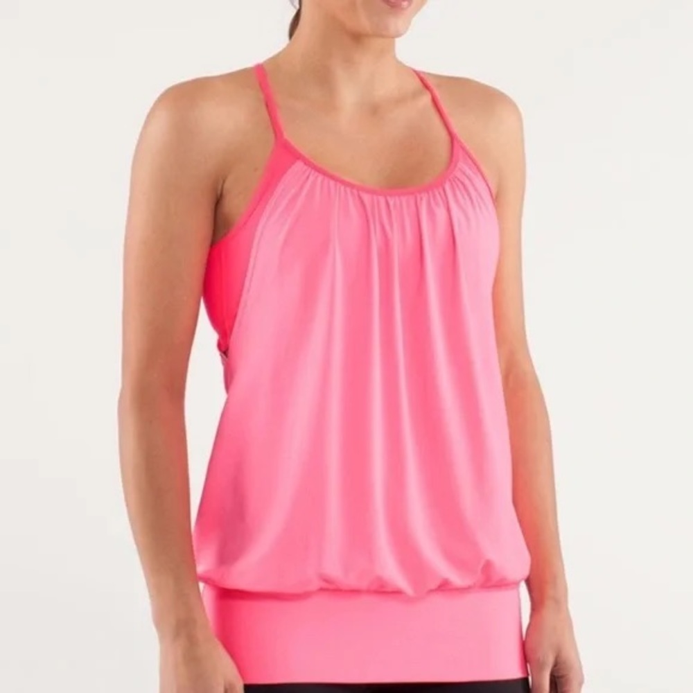 Lululemon tank top! No size dot but it is a 2.